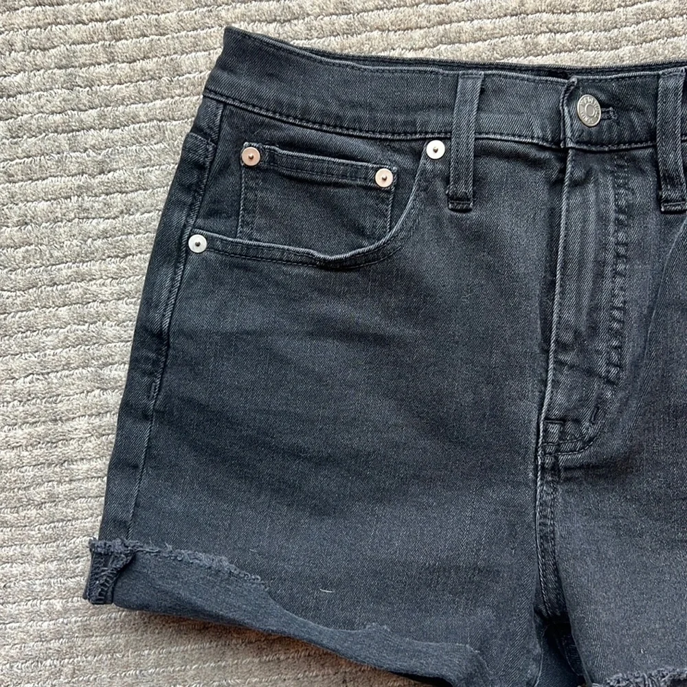 Women’s Madewell black denim shorts - size 27 - Picture 2 of 5